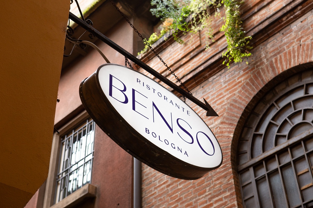 Benso insegna