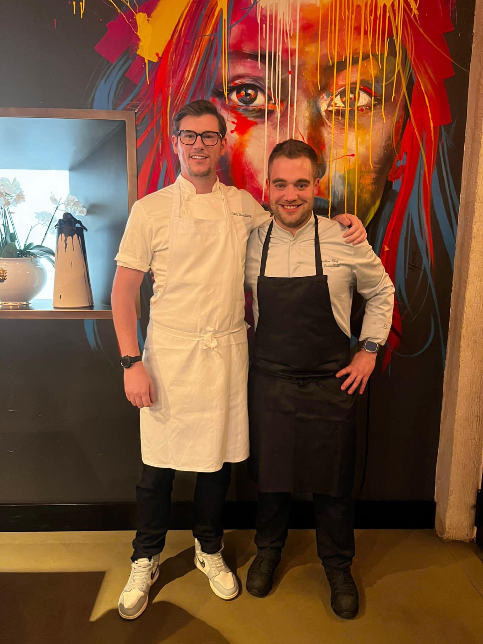 adam con erik fronte