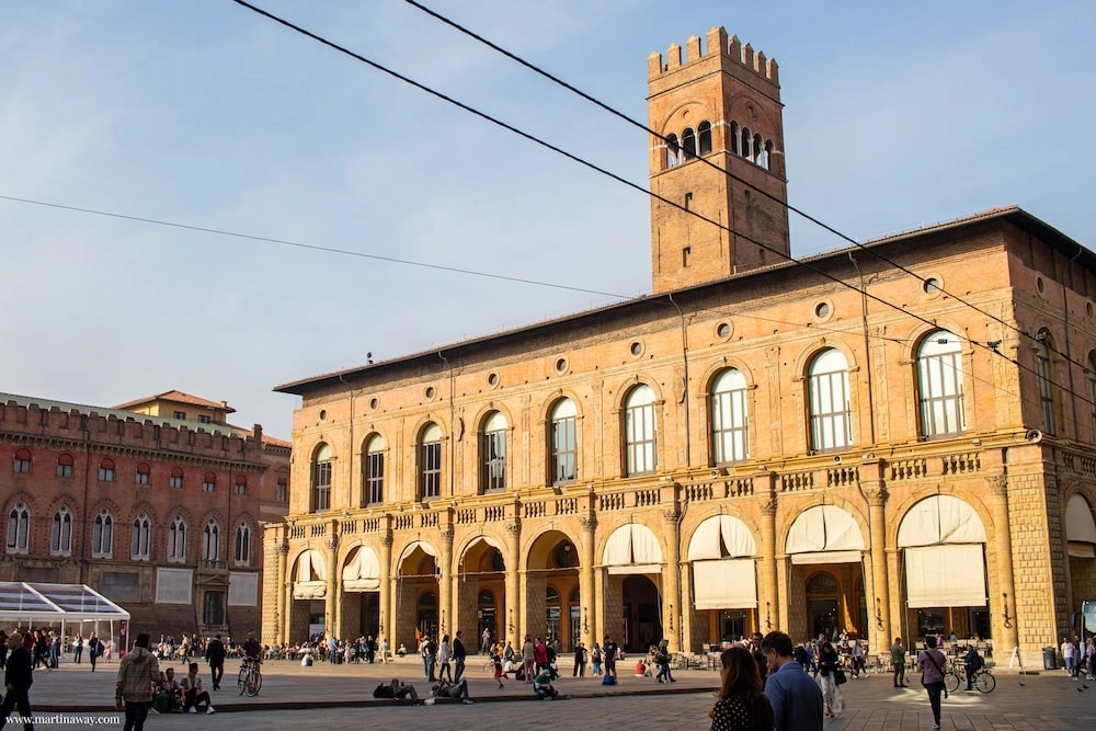 bologna b 1