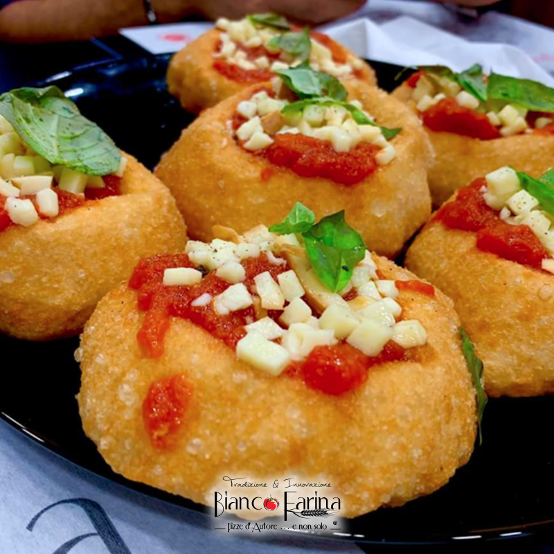 PIZZA FRITTA